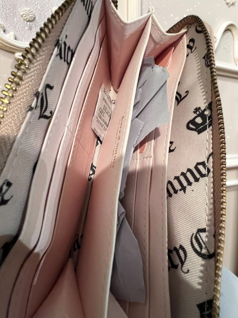 NWT Juicy Couture Juicy Romance Gusset Large Zip Wallet - Picture 5 of 9